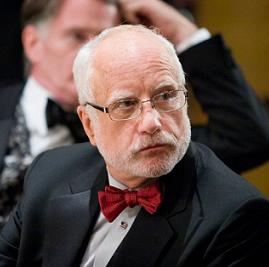 Richard Dreyfuss stars as the lead character - Glenn Holland