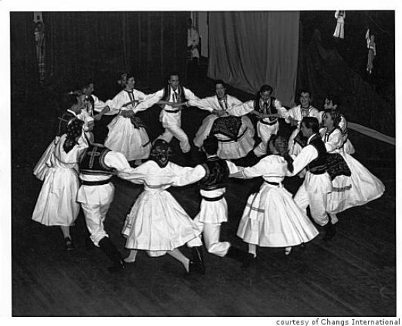 A Scottish Folkdance - The Round